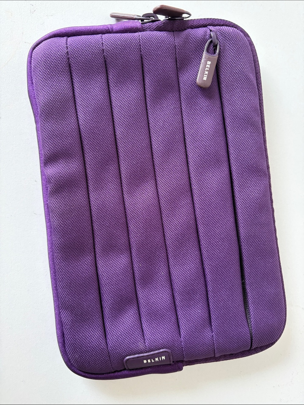 belkin Quilted Purple Tablet Sleeve with Zipper